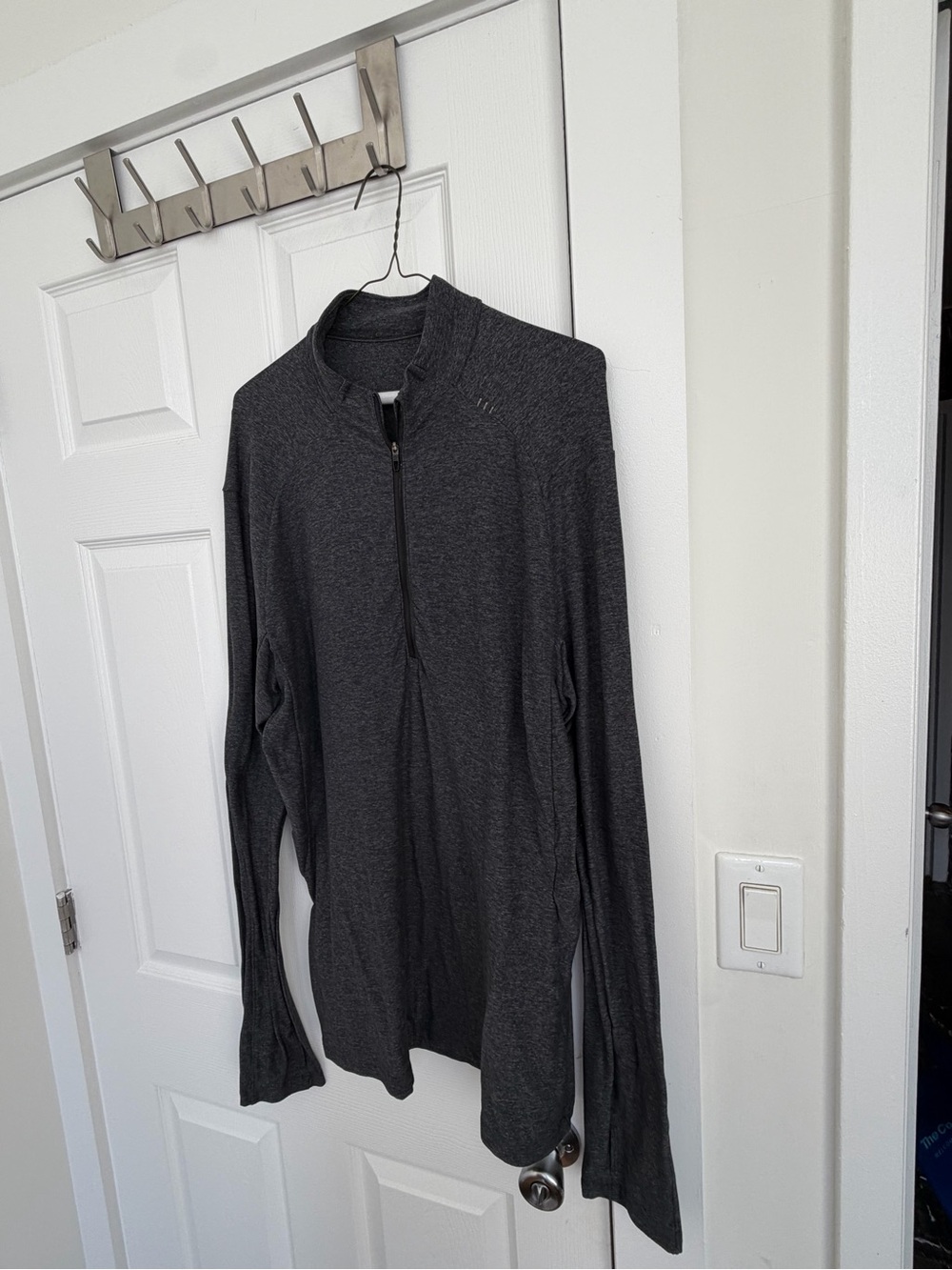 lululemon athletica Men's Charcoal Half-Zip Long Sleeve Top - Picture 2 of 4